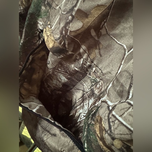 Men’s Realtree 10X Jacket (4XL) - Picture 9 of 12